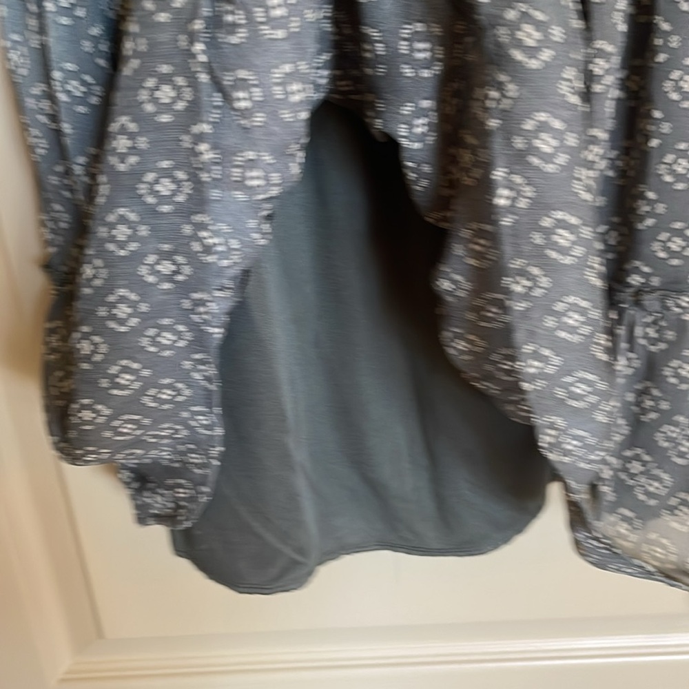 Dress - Picture 3 of 4